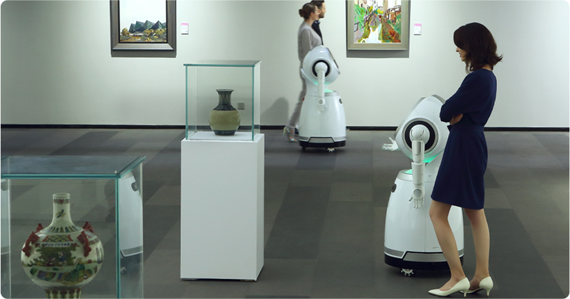 案内ロボット Cruzr